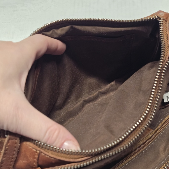 Vilenca Holland Genuine Cognac Brown Leather Crossbody Bay Purse Boho Chic - Picture 11 of 14